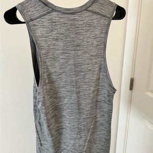 Lululemon metal vent tank, grey (2018/19 version), XS